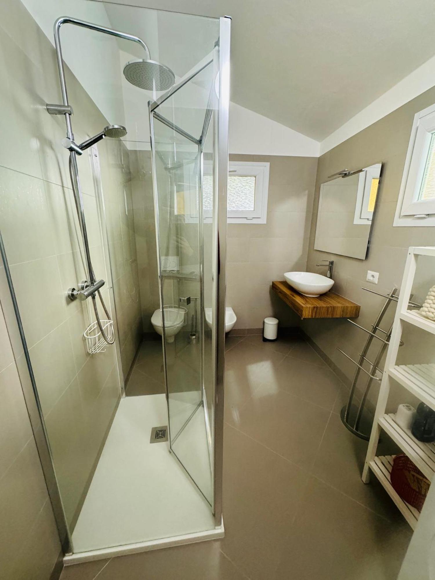 Apartment La Bigatera Castelveccana ภายนอก รูปภาพ